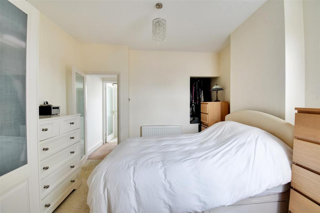 Bedroom 2 2.jpg