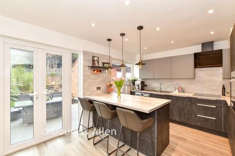 3 bedroom semi-detached house for sale, Pebmarsh Drive, Wickford SS12