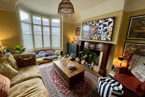 3 bedroom terraced house for sale, Thompson Street West, Darlington