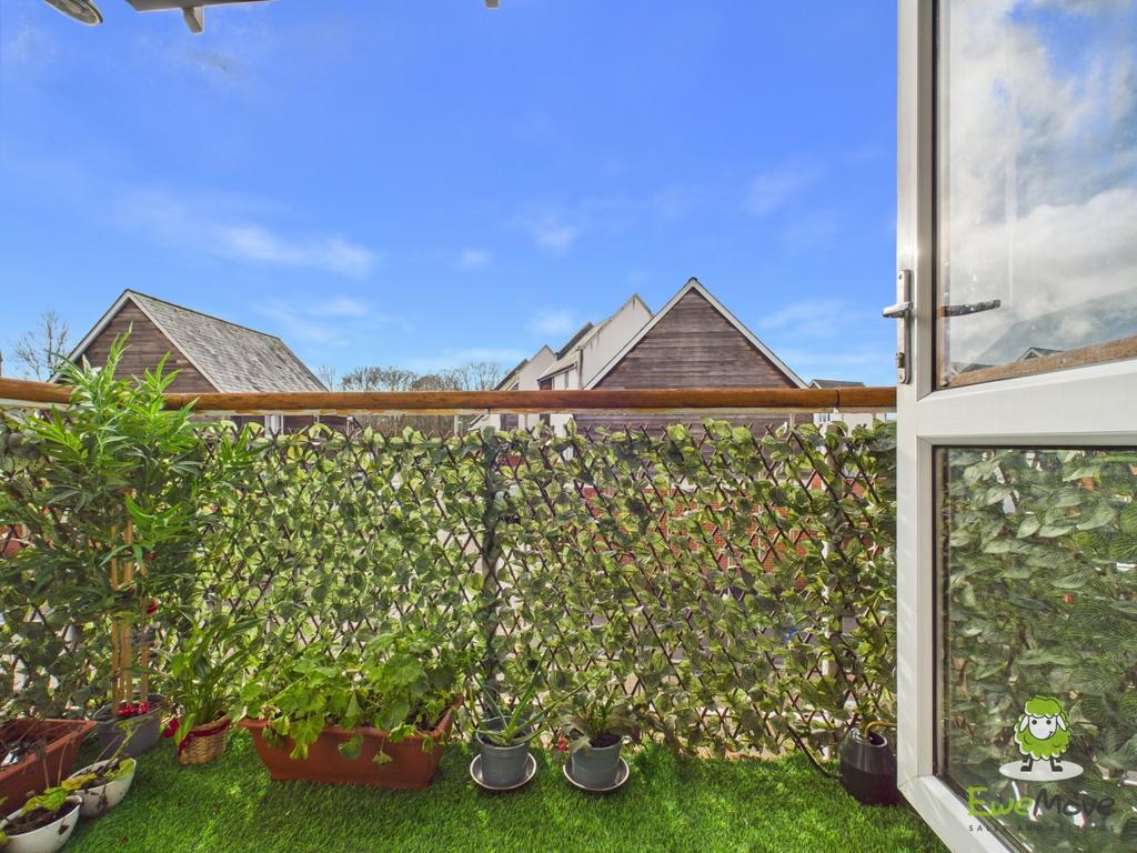 Ewe Move Estate Agents Basingstoke - Bourdillion Ga