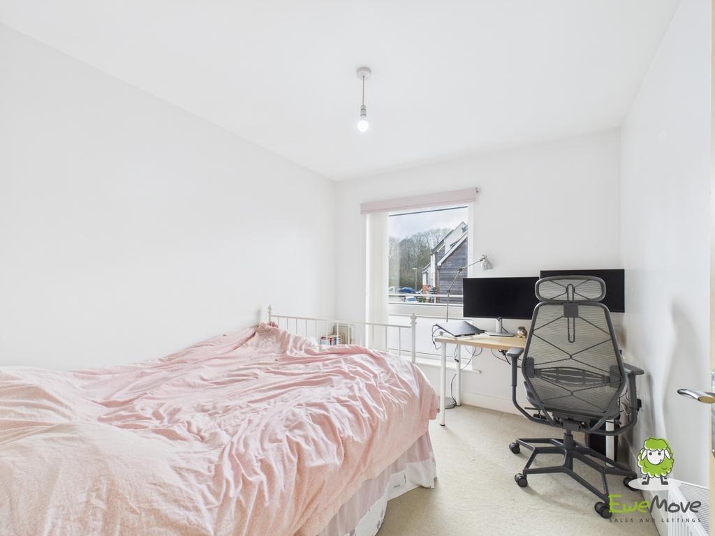 Ewe Move Estate Agents Basingstoke - Bourdillion Ga