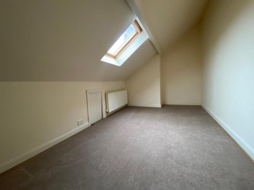 ATTIC ROOM.jpg