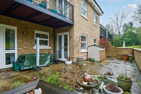 2 bedroom apartment for sale, South Park, Gerrards Cross, Buckinghamshire