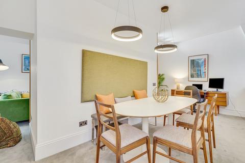 2 bedroom flat to rent, Iverna Court, London W8