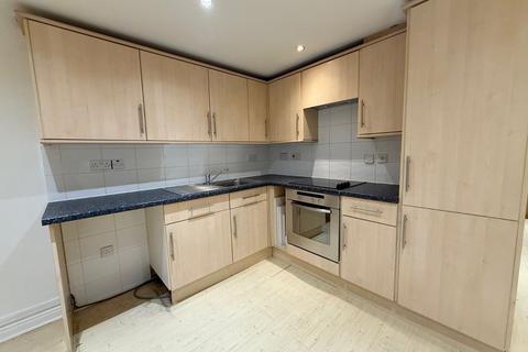 2 bedroom flat to rent, Northam Road, Southampton SO14