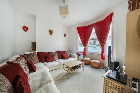 5 bedroom terraced house for sale, Swallowfield Road, London