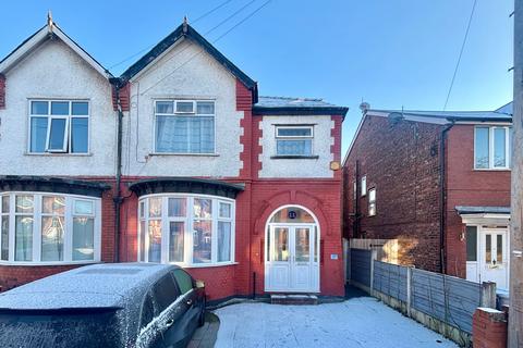 4 bedroom semi-detached house for sale, Barlow Road, Stretford, M32