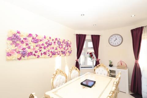 4 bedroom semi-detached house for sale, Barlow Road, Stretford, M32