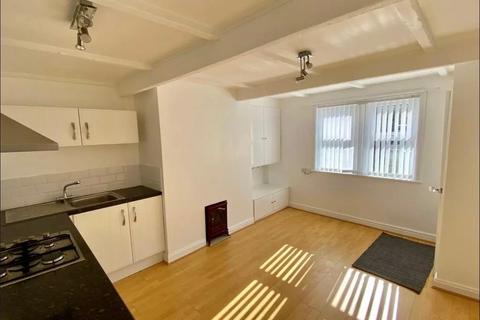 1 bedroom terraced house to rent, Netherfield Place, Cleckheaton BD19
