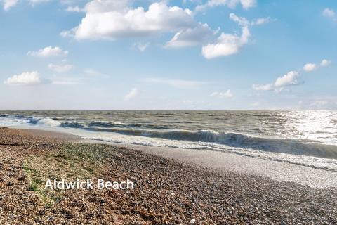 2 bedroom flat for sale, Princess Avenue, Bognor Regis, PO21
