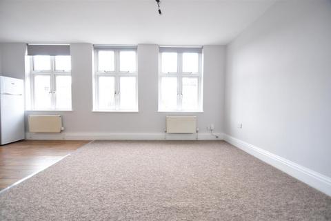 1 bedroom flat to rent, High Street, Beckenham BR3