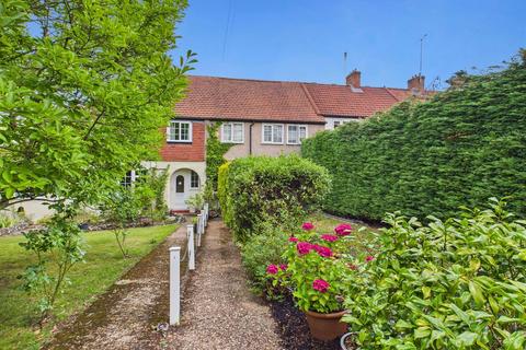 3 bedroom terraced house for sale, Westleigh Avenue, Coulsdon CR5
