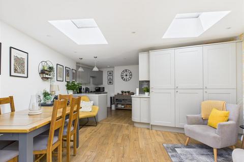 3 bedroom terraced house for sale, Westleigh Avenue, Coulsdon CR5