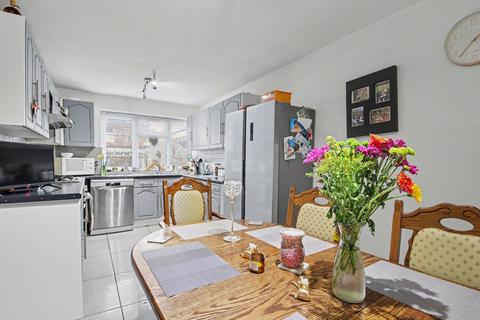 3 bedroom terraced house for sale, Oak Road, Southampton SO32