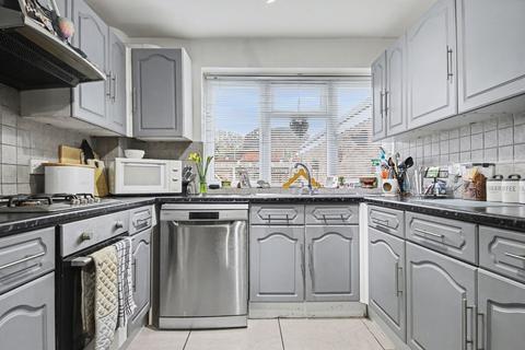3 bedroom terraced house for sale, Oak Road, Southampton SO32