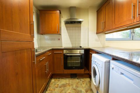 undefined, McQuades Court, York, YO1