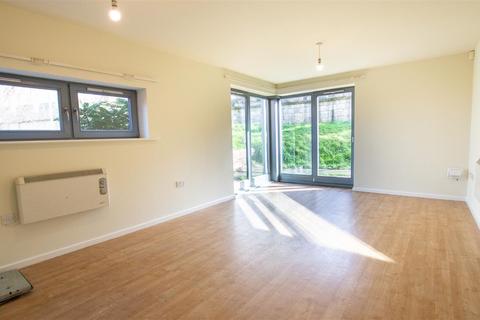2 bedroom apartment to rent, McQuades Court, York, YO1