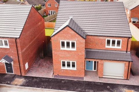 4 bedroom detached house for sale - Manor Grove, Branston, Burton-on-Trent, DE14