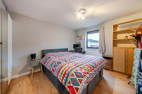 2 bedroom apartment for sale, Granville Square, London