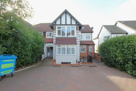 3 bedroom flat to rent - Park Lane, Wembley