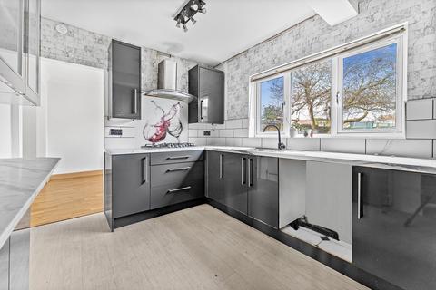 undefined, Hithermoor Road, Staines-upon-Thames, TW19