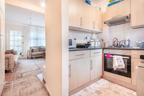 2 bedroom house to rent, Hoe Lane, Enfield, London, EN3