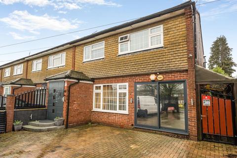 4 bedroom semi-detached house for sale - High Wycombe, Buckinghamshire, HP13
