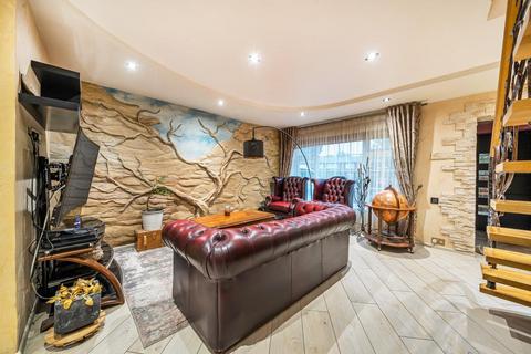 4 bedroom semi-detached house for sale, High Wycombe,  Buckinghamshire,  HP13