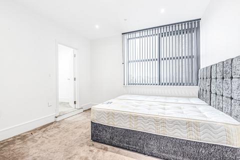 2 bedroom flat to rent, Manhattan House, Manhattan Business Park, Ealing, London, W5