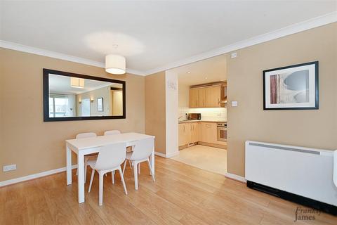 2 bedroom flat to rent, Arnhem Place, Canary Wharf, E14