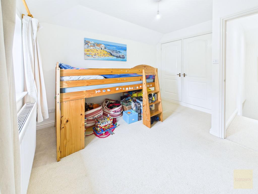Bedroom 3 with storage