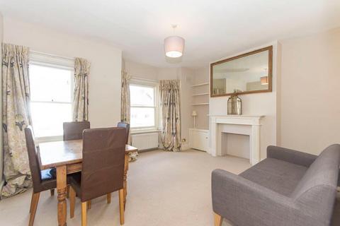 2 bedroom flat to rent, Rowena Crescent, Battersea SW11