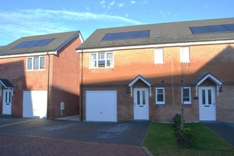 3 bedroom semi-detached house for sale, Middlerig Avenue, Reddingmuirhead, FK2
