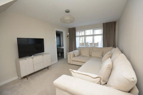 3 bedroom semi-detached house for sale, Middlerig Avenue, Reddingmuirhead, FK2