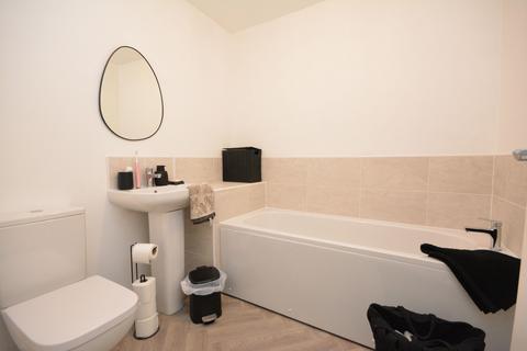 3 bedroom semi-detached house for sale, Middlerig Avenue, Reddingmuirhead, FK2