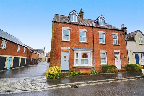 3 bedroom end of terrace house for sale - Stannon Street, Poundbury