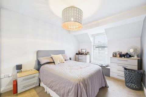 2 bedroom apartment for sale, Barrack Road, Christchurch, Dorset, BH23