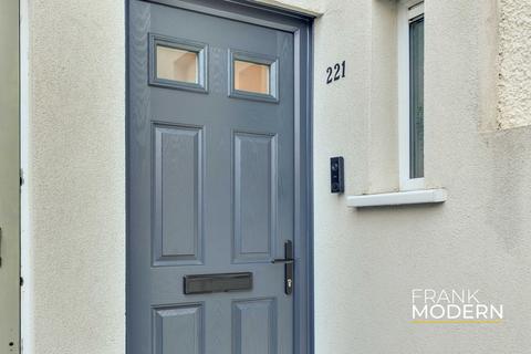3 bedroom terraced house for sale, Crabtree, Peterborough, PE4