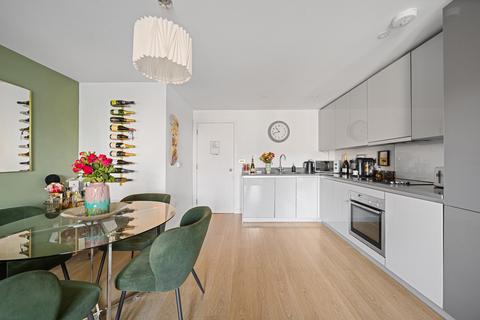 2 bedroom flat for sale, Egleton House, 230 Roehampton Lane, Putney, SW15
