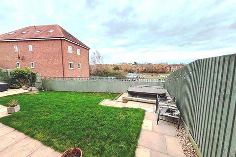 undefined, Kings Road, Evesham