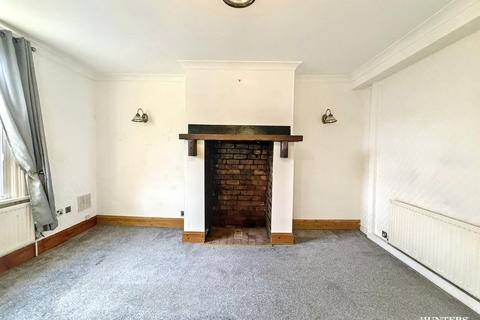 2 bedroom terraced house for sale, Grange Road, Batley, West Yorkshire