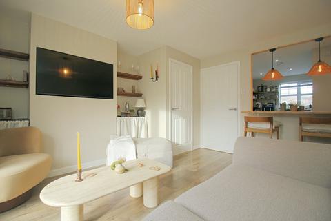 2 bedroom semi-detached house for sale, West Royd Avenue, West Royd, Shipley, BD18