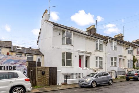 1 bedroom flat to rent, Pevensey Road, Brighton BN2