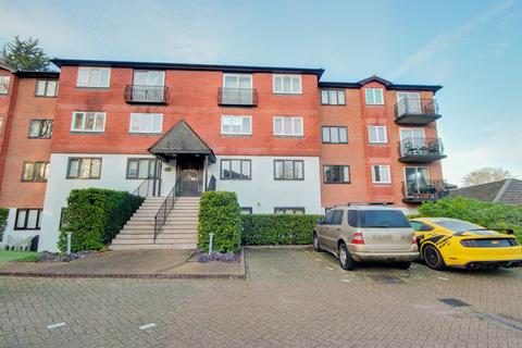 1 bedroom apartment for sale, Great Heathmead, Wilton House Great Heathmead, RH16