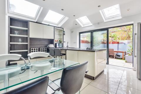 undefined, Rowlls Road, Kingston Upon Thames, KT1