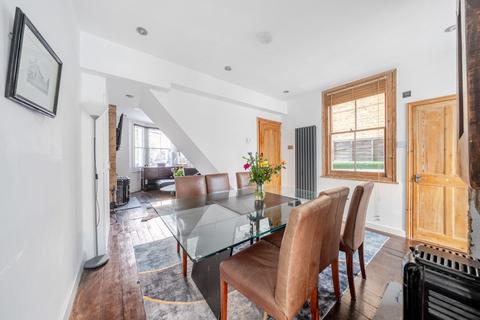 undefined, Rowlls Road, Kingston Upon Thames, KT1
