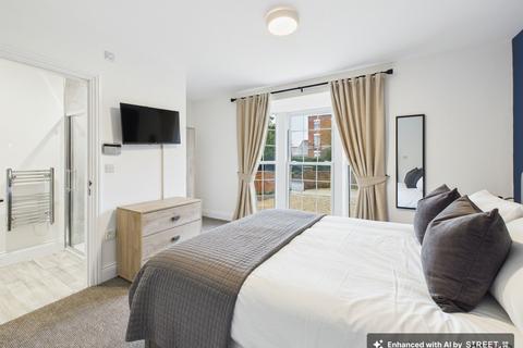 undefined, 31 Kingsholm Road, Gloucester GL1