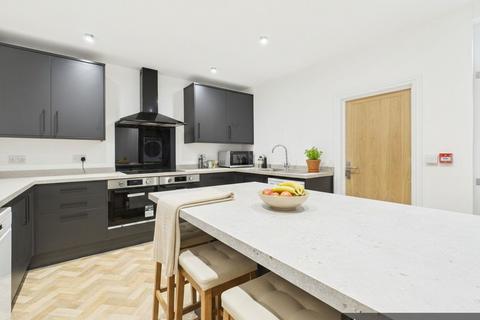 1 bedroom in a house share to rent, 31 Kingsholm Road, Gloucester GL1
