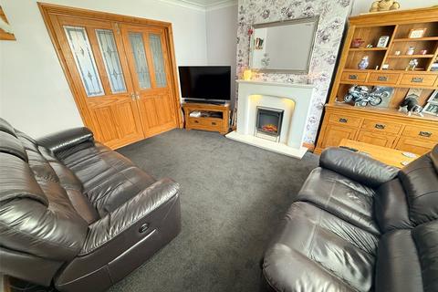 4 bedroom semi-detached house for sale, Leven Avenue, Chester le Street, Durham, DH2
