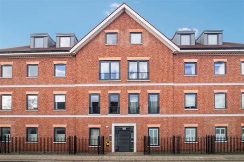 2 bedroom flat to rent, Merlin House, Belmont Terrace, Chiswick